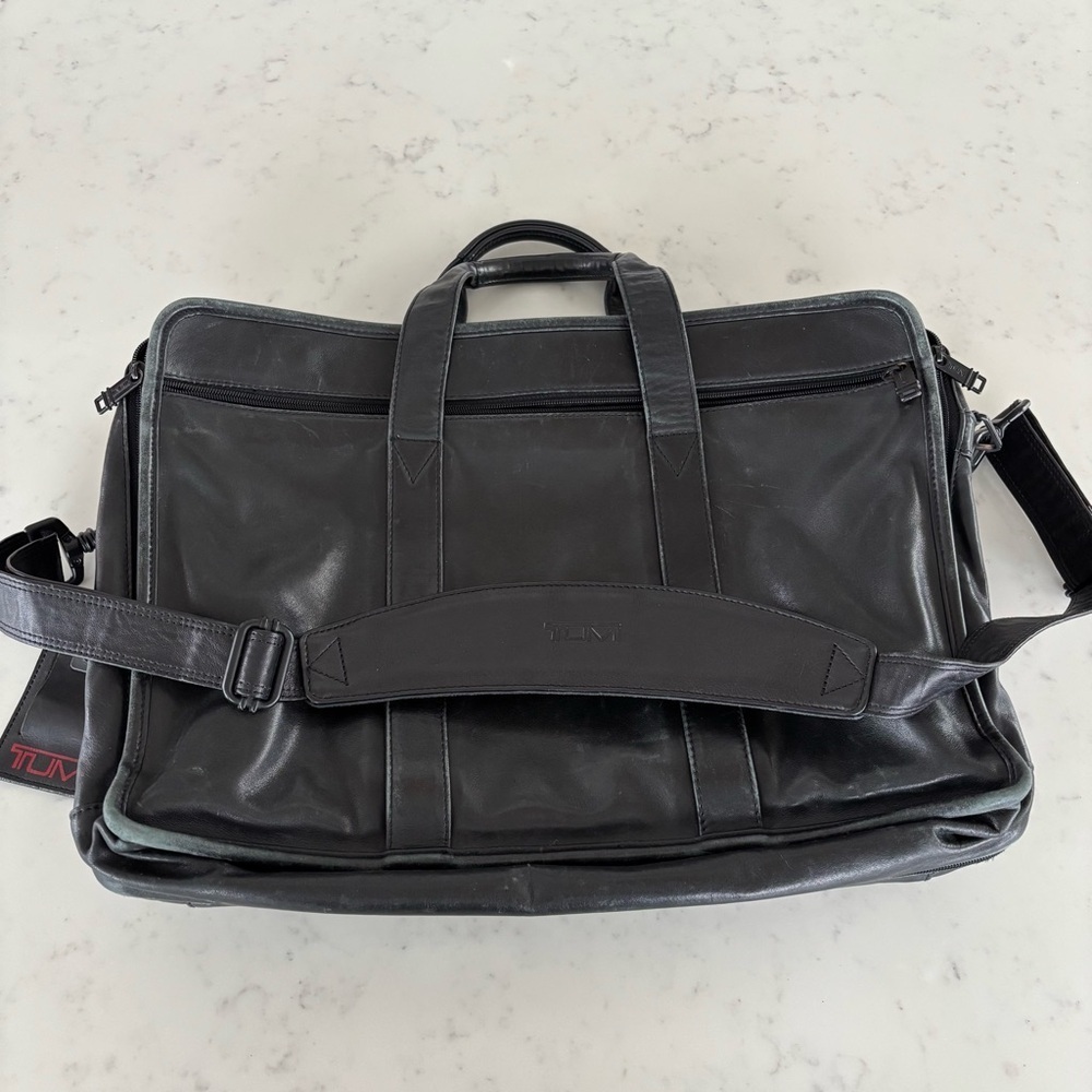 Tumi Black Expandable Leather Computer Briefcase‎ Bag